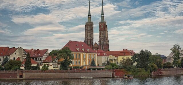 Wycieczka szkolna z Krakowa do Wrocławia – co warto zwiedzić?